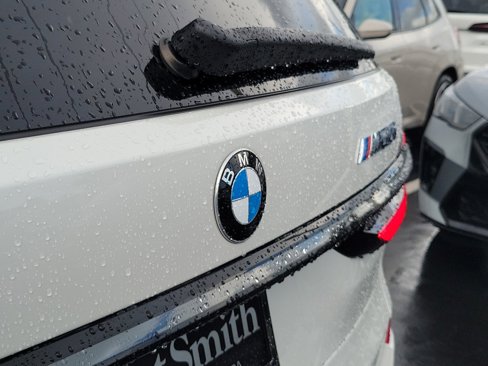 New 2026 BMW X7 M60i image 7