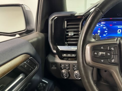 Used 2024 Chevrolet Silverado 1500 High Country image 91