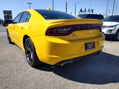 Used 2017 Dodge Charger SXT w/ Rallye Group image 8