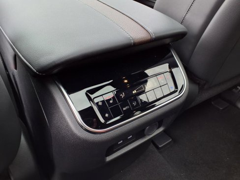 New 2025 Nissan Armada Platinum w/ Convenience Package image 7