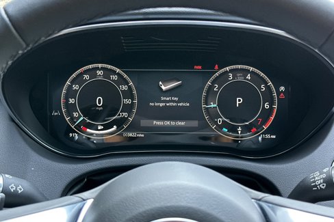 Used 2024 Jaguar E-PACE R-Dynamic SE image 30