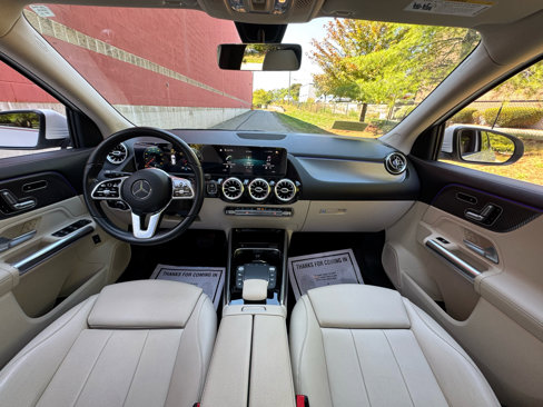 Used 2021 Mercedes-Benz GLA 250 4MATIC w/ Premium Package image 7