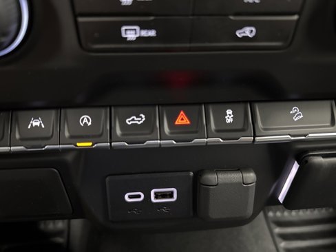 New 2026 Chevrolet Silverado 1500 Custom Trail Boss w/ LPO, Dark Essentials Package image 19