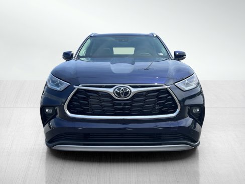 New 2025 Toyota Highlander Platinum image 7