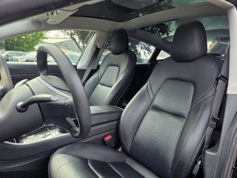 Used 2020 Tesla Model 3 Standard Range Plus image 28