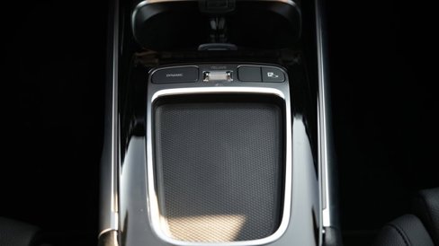Certified 2025 Mercedes-Benz GLB 250 image 39
