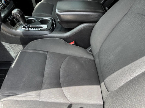 Used 2015 GMC Acadia SLE image 10