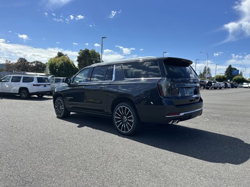 New 2025 Chevrolet Suburban High Country image 3