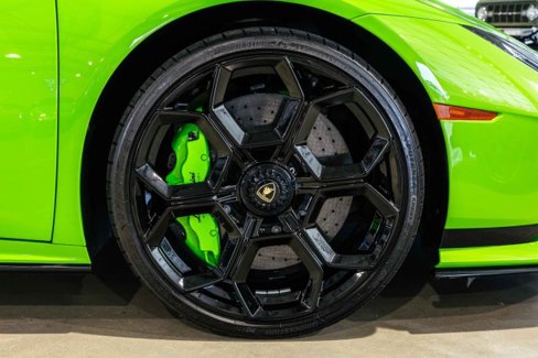 Used 2023 Lamborghini Huracan Tecnica image 14