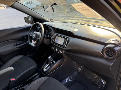 Used 2019 Nissan Kicks S image 27