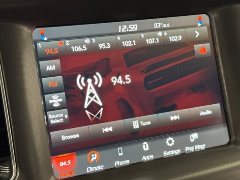 Used 2023 Dodge Charger SXT image 3