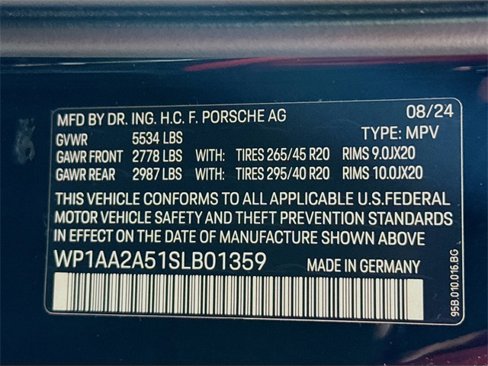 Used 2025 Porsche Macan image 26