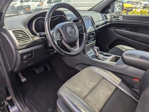 Used 2019 Jeep Grand Cherokee Altitude image 11