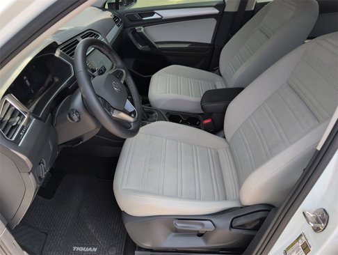 Used 2024 Volkswagen Tiguan S image 13