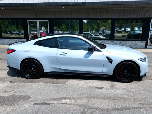 Used 2022 BMW M4 Coupe image 4
