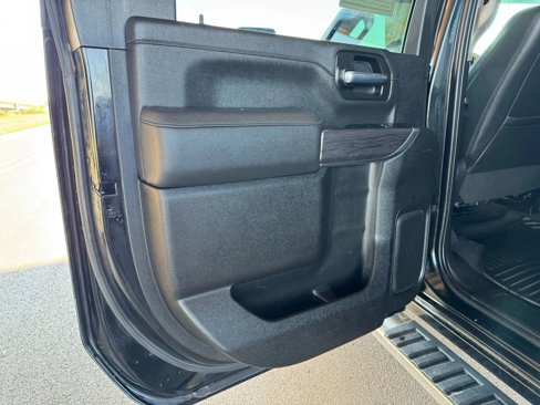 Used 2022 Chevrolet Silverado 3500 LTZ w/ LTZ Texas Edition image 19