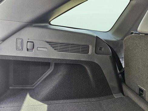 New 2025 Lincoln Nautilus Reserve w/ Jet Appearance Package image 30