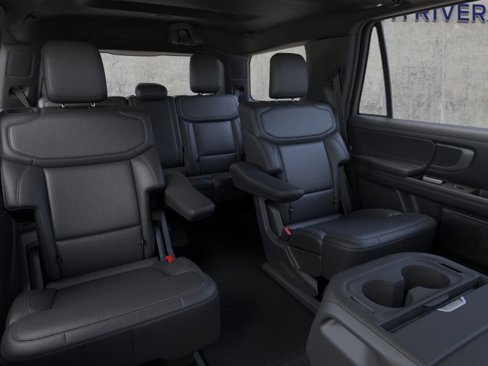 New 2025 Ford Expedition Platinum image 11