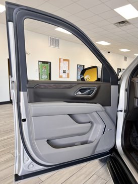 Used 2021 Chevrolet Tahoe LT w/ LT Signature Package image 15