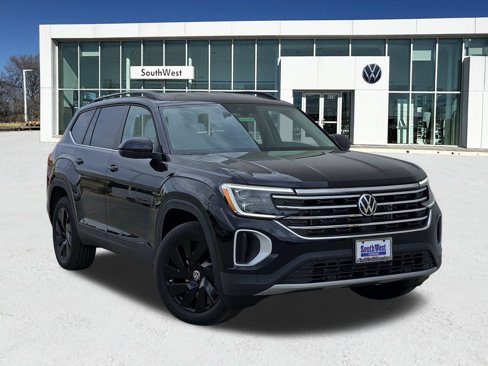 New 2025 Volkswagen Atlas SE image 1