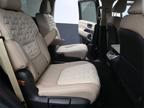 New 2026 Nissan Armada Platinum image 25