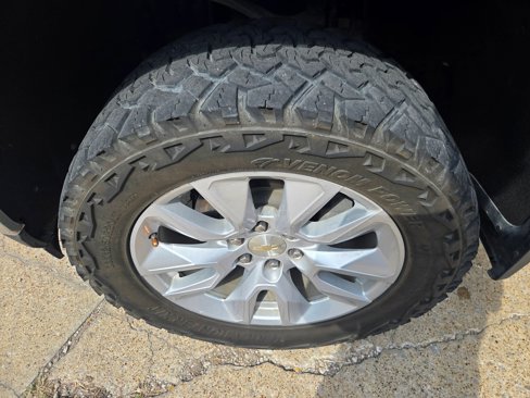 Used 2019 Chevrolet Silverado 1500 LT w/ Texas Edition image 12
