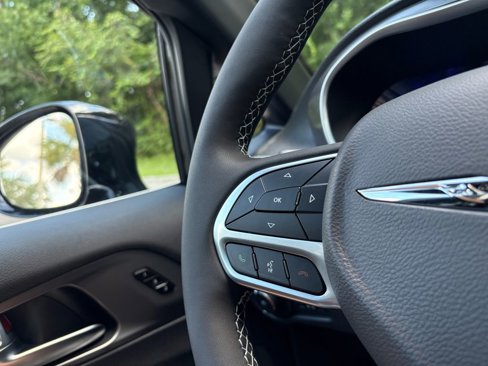 New 2026 Chrysler Pacifica Select image 19