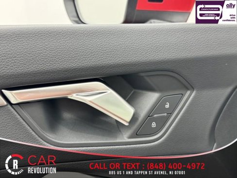 Used 2024 Audi Q3 2.0T Premium image 42