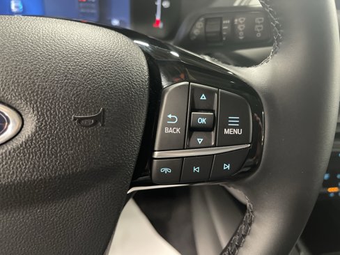 Used 2025 Ford Escape Active w/ Cold Weather Package image 17