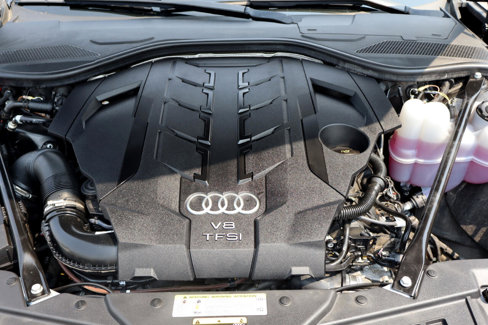 Used 2020 Audi A8 L 4.0T w/ Sport Plus Package image 24