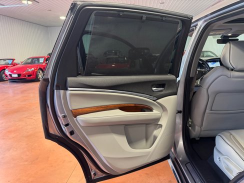 Used 2017 Acura MDX FWD w/ Advance Package image 18