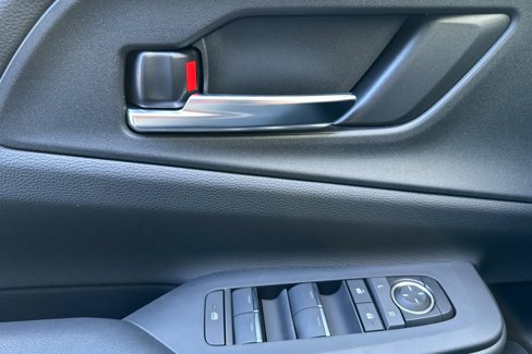 New 2026 Toyota Prius Plug-In Hybrid image 9
