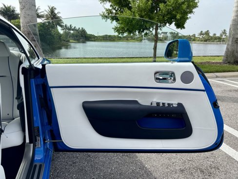 Used 2020 Rolls-Royce Wraith image 23