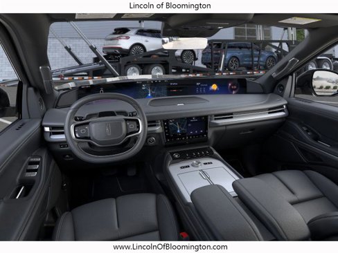 New 2025 Lincoln Navigator Reserve image 9