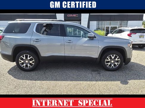 Certified 2023 GMC Acadia SLE w/ Driver Convenience Package image 1
