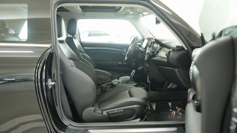 Certified 2024 MINI Cooper SE image 17