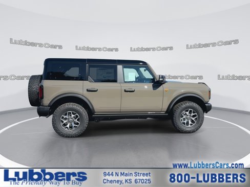 New 2025 Ford Bronco Badlands image 9