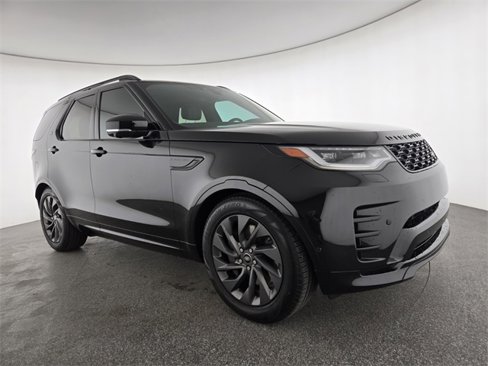 Certified 2024 Land Rover Discovery Dynamic SE image 15
