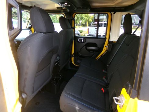Used 2021 Jeep Wrangler Unlimited Sport image 32