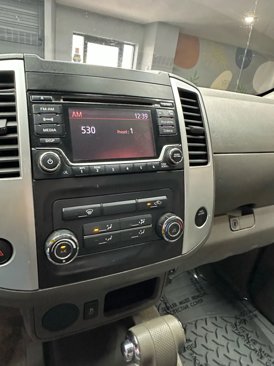 Used 2018 Nissan Frontier SV image 19