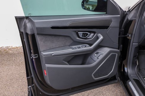 Used 2021 Lamborghini Urus image 8