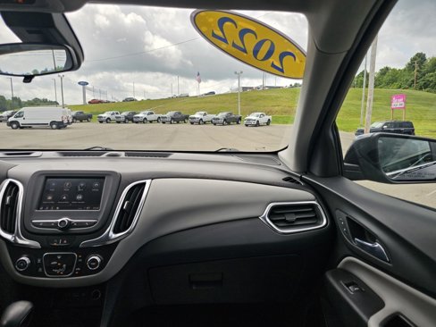 Used 2022 Chevrolet Equinox LT image 36