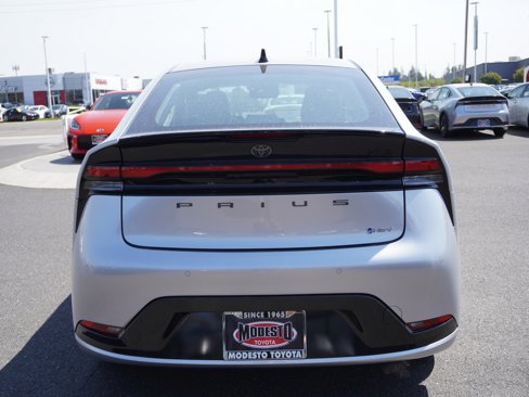 New 2026 Toyota Prius XLE image 10