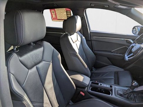 Used 2021 Audi Q3 2.0T Premium Plus w/ Premium Plus Package image 17