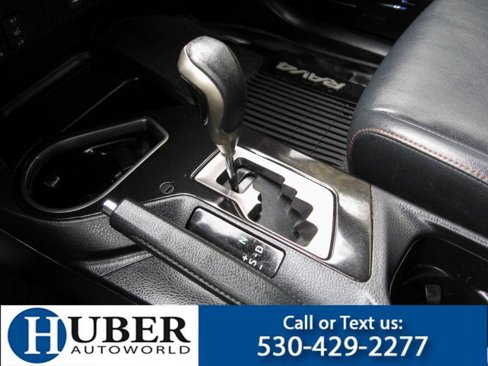 Used 2018 Toyota RAV4 SE image 12