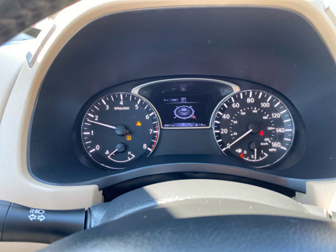 Used 2020 Nissan Pathfinder SL image 23