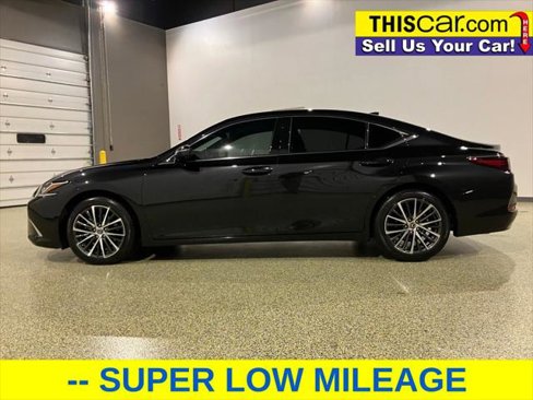 Used 2024 Lexus ES 350 w/ Premium Package image 4
