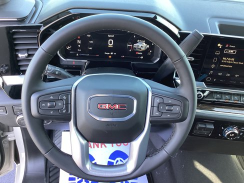 New 2026 GMC Sierra 1500 SLE w/ Preferred Package image 15