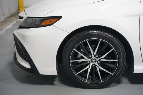 Certified 2024 Toyota Camry SE image 5
