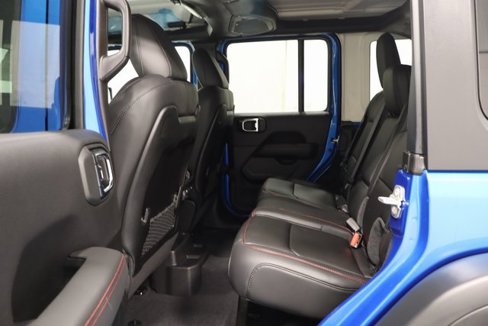 New 2025 Jeep Wrangler Unlimited Rubicon image 12
